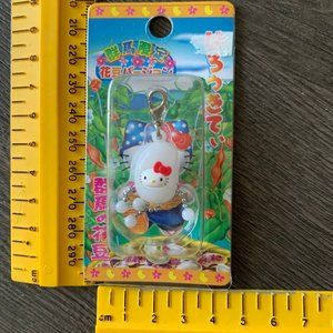 2005 HELLO KITTY RICE CELL CHARM